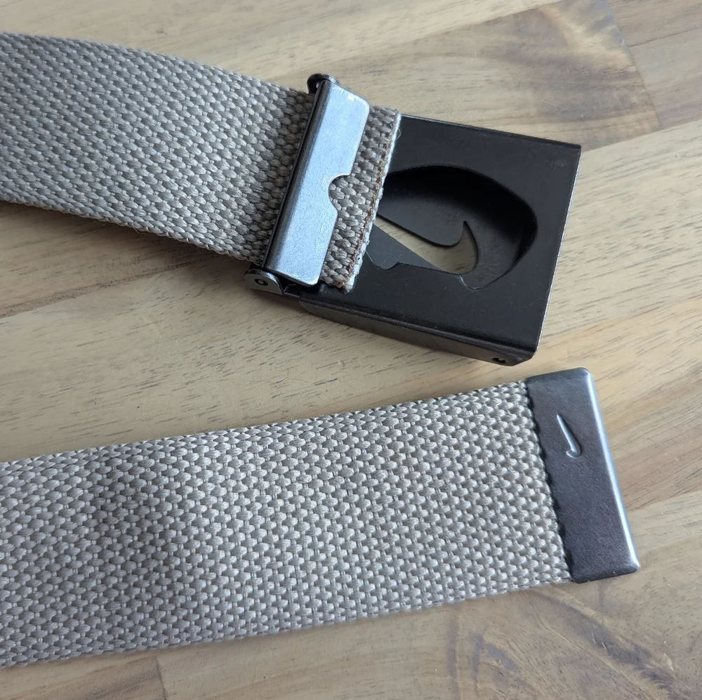 Nike Men's‎ Essentials Stretch Web Belt (One Size)